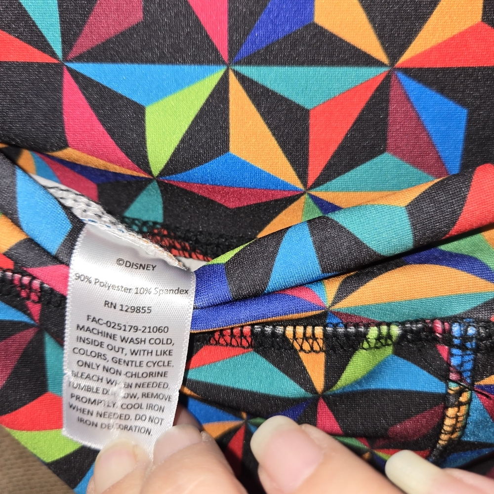 NWOT Women's Disney Epcot Muticolor Geometric Print Leggings Size Medium - Picture 8 of 9
